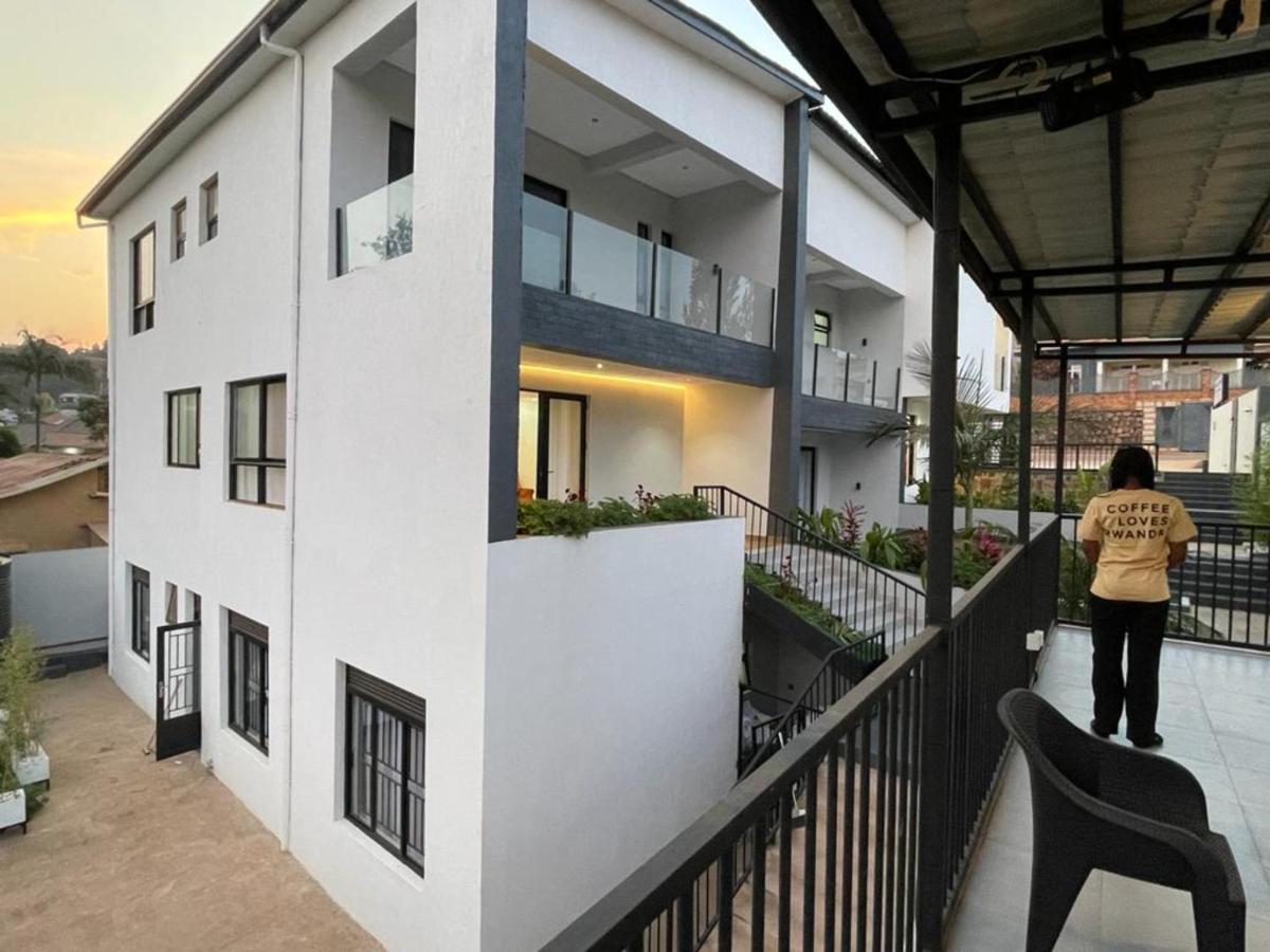 Coalescence Hotel Rwanda Кигали Екстериор снимка