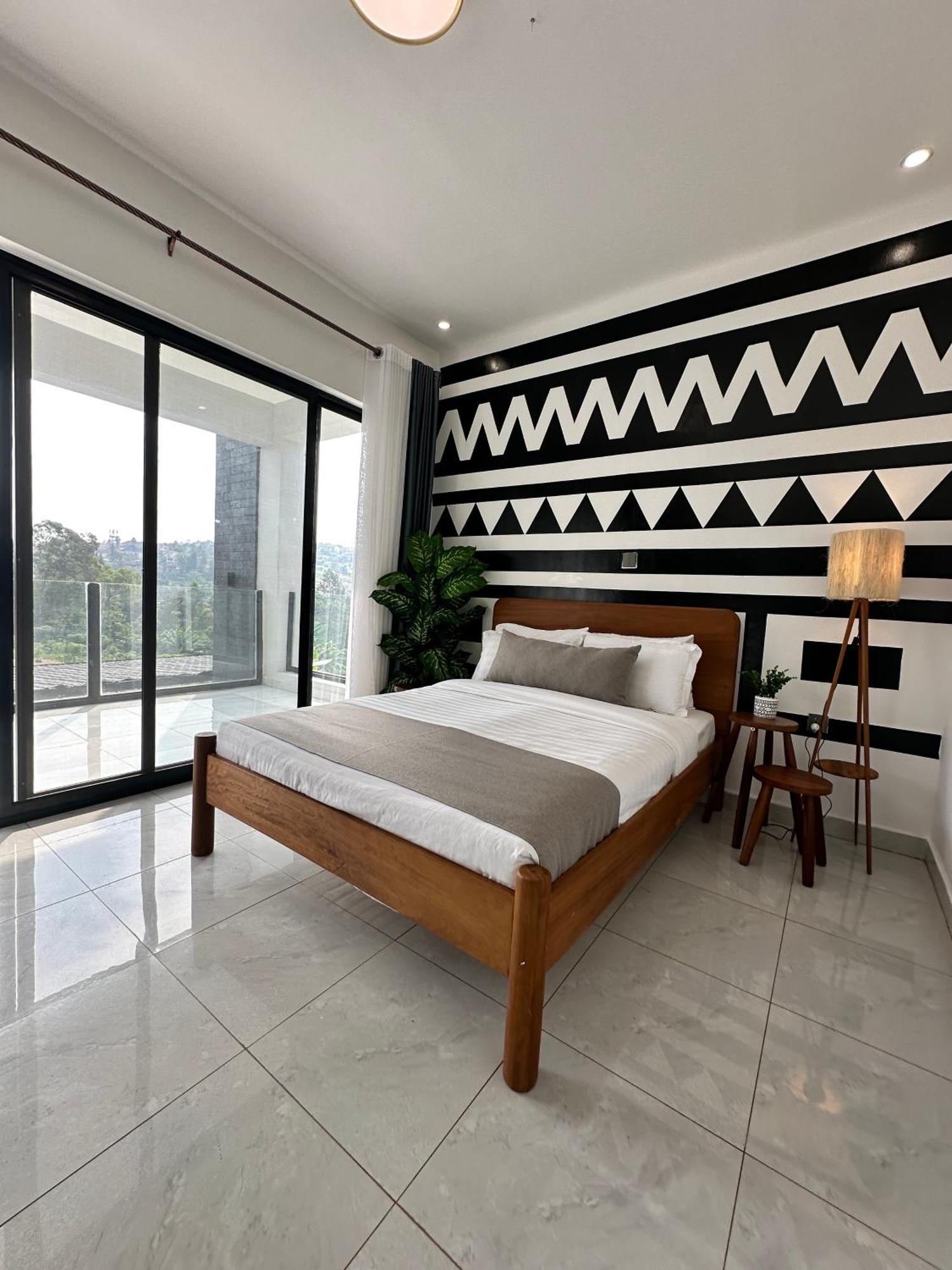 Coalescence Hotel Rwanda Кигали Екстериор снимка