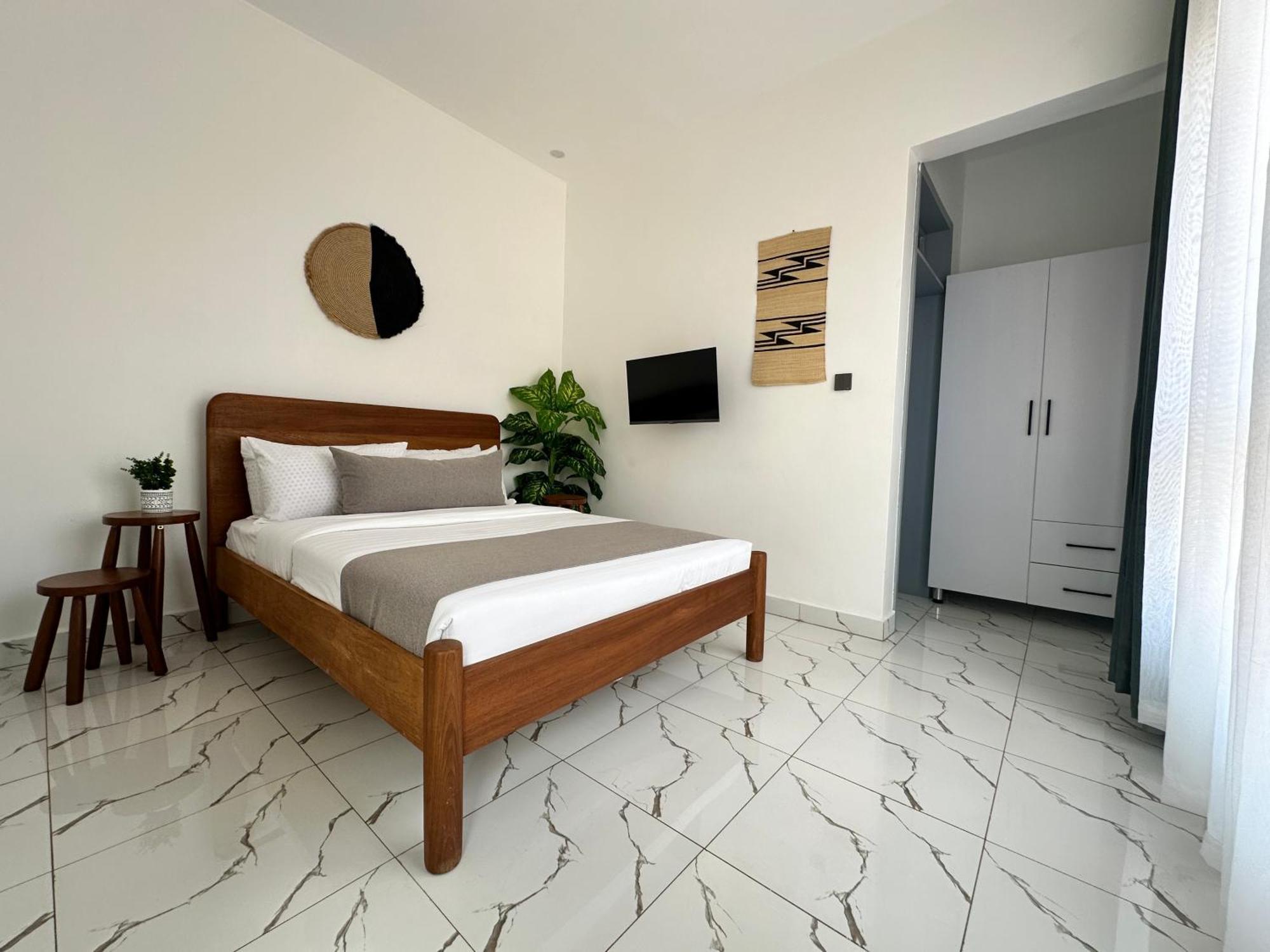 Coalescence Hotel Rwanda Кигали Екстериор снимка